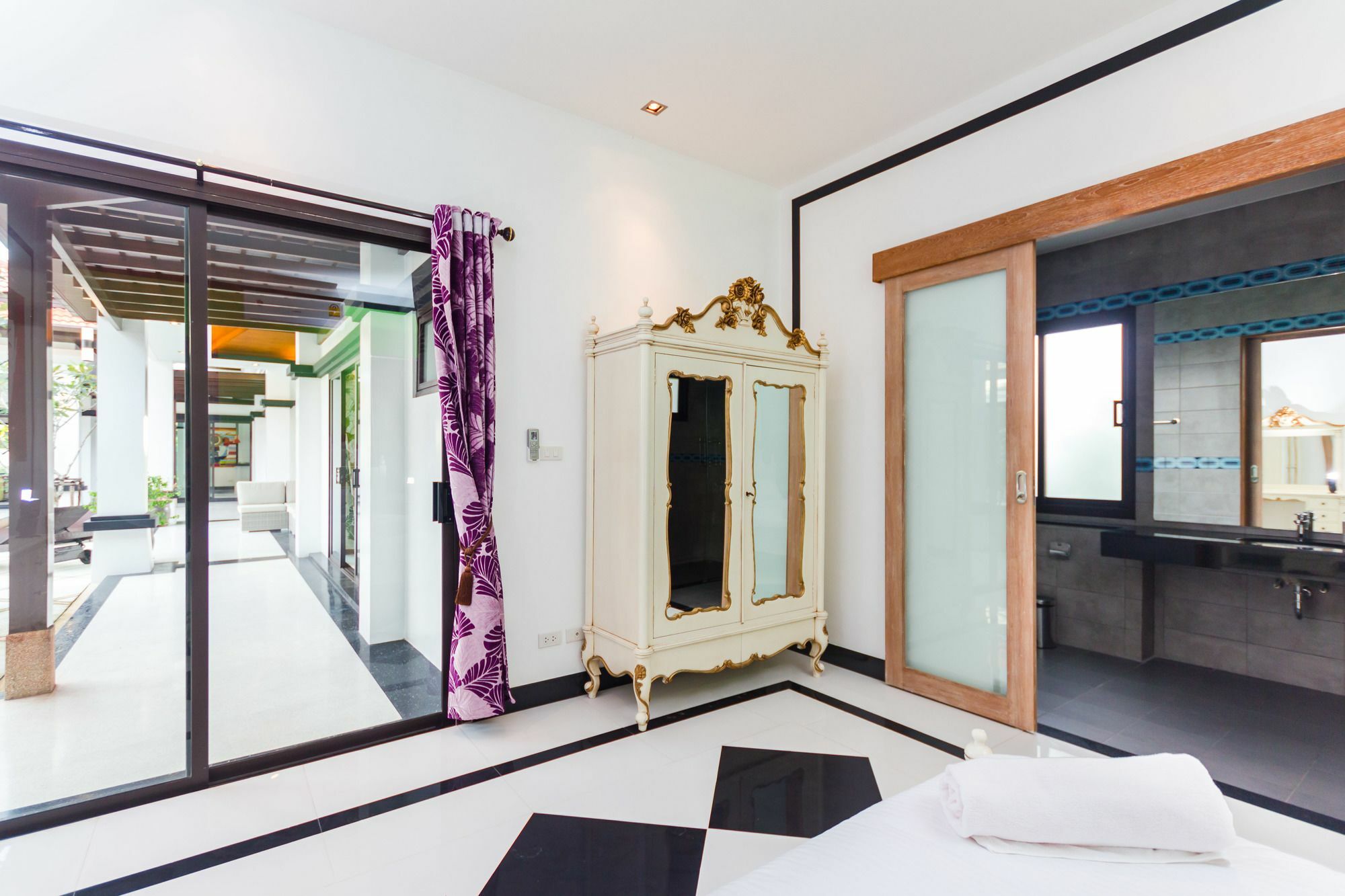 Jewels Villas Phuket Surin Beach  Esterno foto